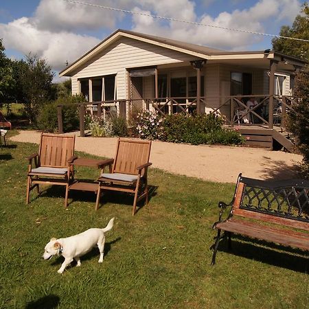 Emerald Hills Cottage Koonwarra Exterior foto